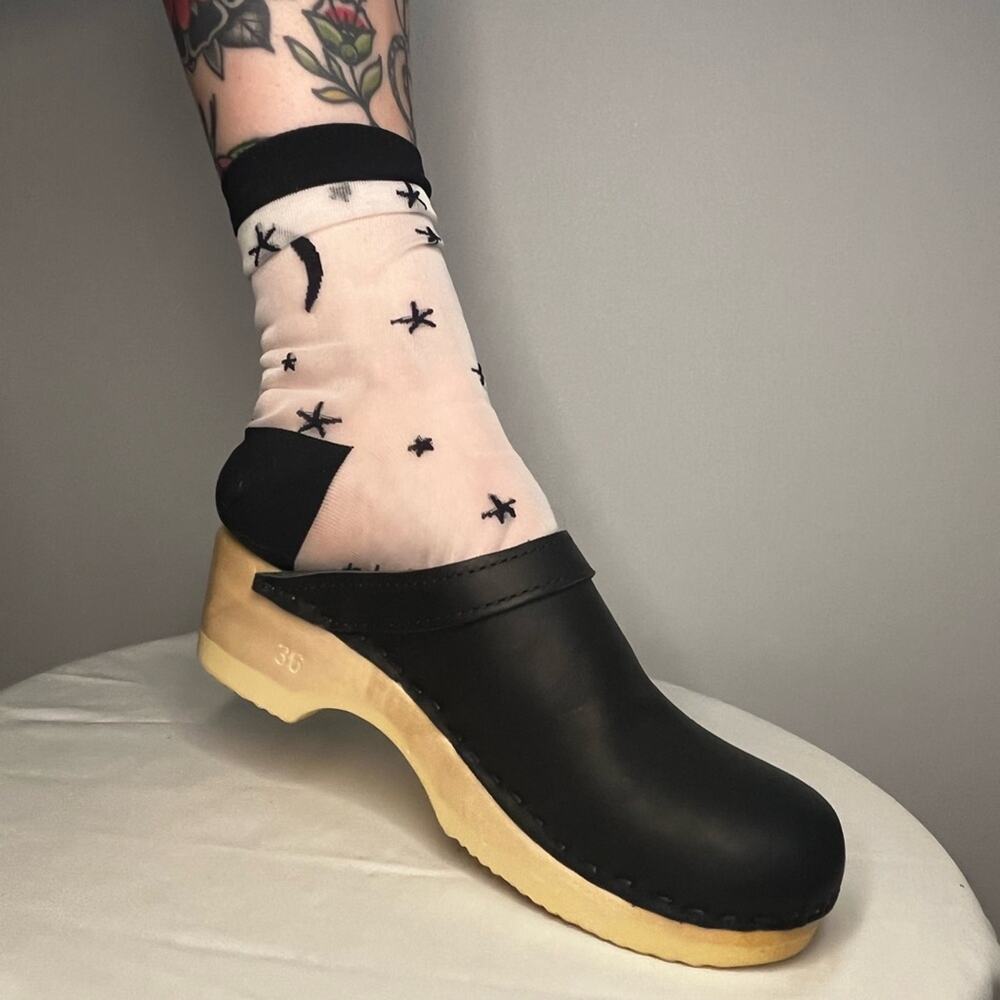Sven Originals Black Leather Low Heel Clogs